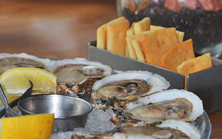 Ella's Oyster Bar